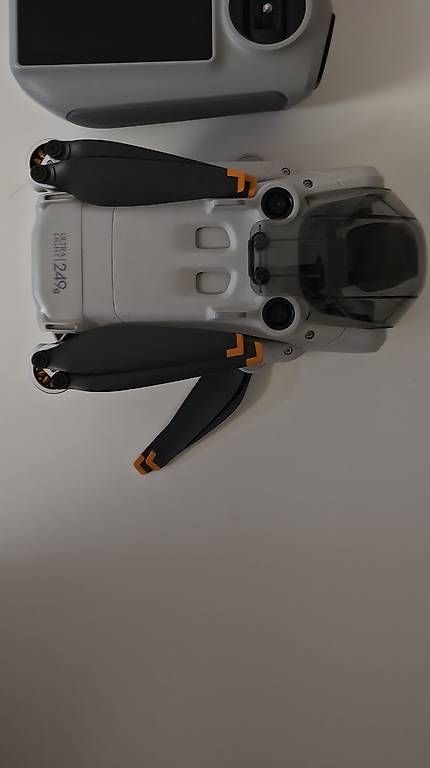 RC Modellbau: DJI Mini 3 Pro + DJI RC avec écran 249g – Gebraucht aus Neuchâtel von Vito-rocco 1