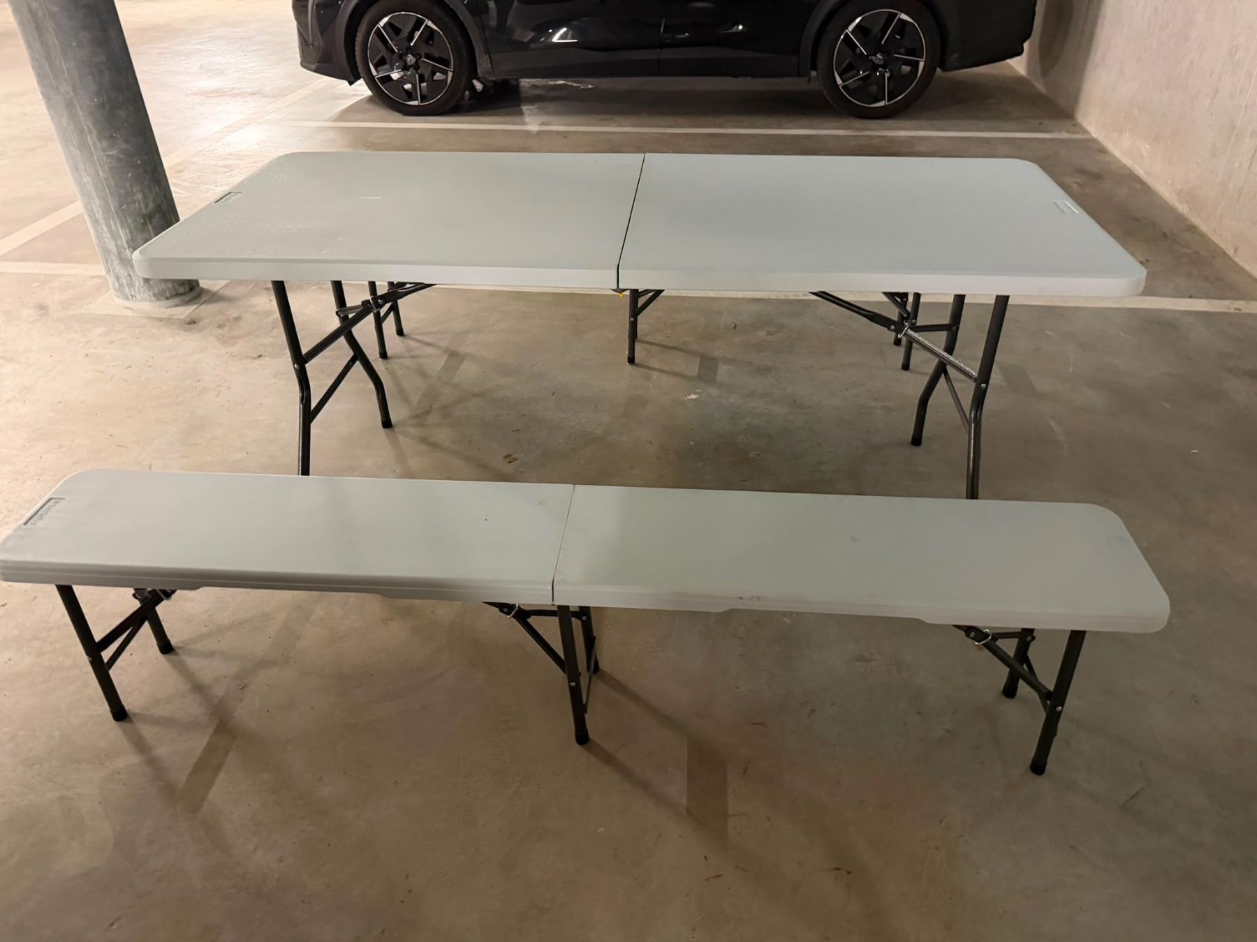 Set di tavolo e panche: Table pliante avec 2 bancs gris – Nuovo (secondo la descrizione) da Yverdon-les-Bains venduto da hal_jq27 3
