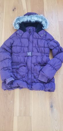 Winterjacke Mädchen lila mit Kapuze, Grösse 152