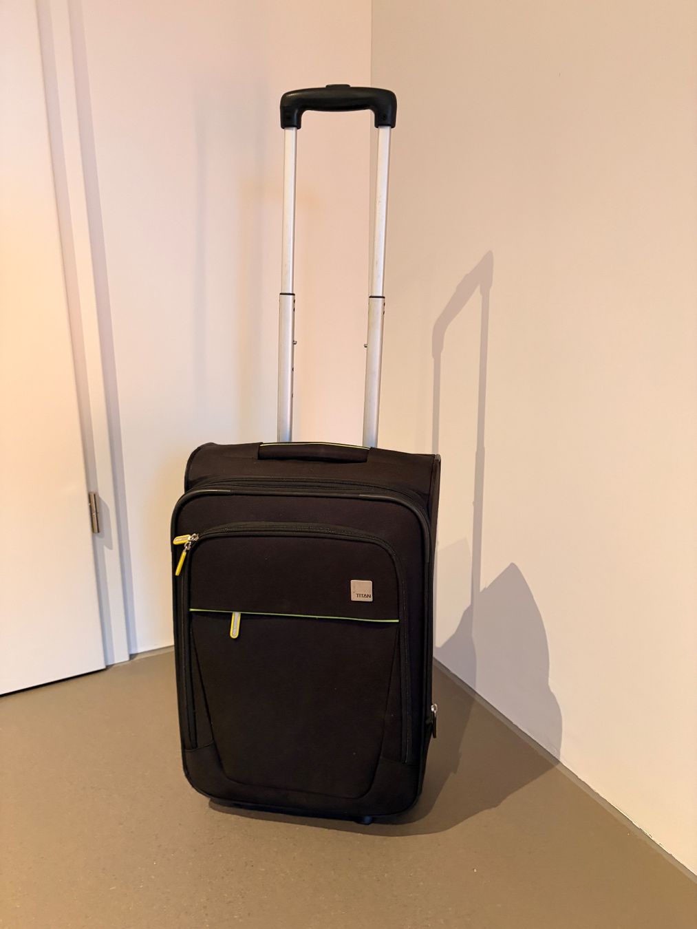Valises de voyage: Handgepäckkoffer – D'occasion à Tennwil par Goodwood18