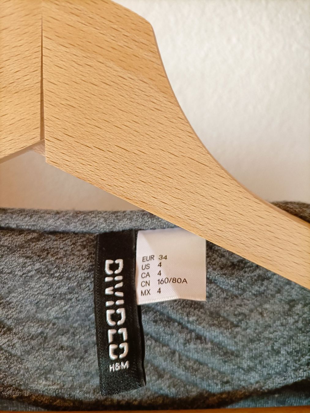 H&M Giacche: Jacke/ Jäckchen 34 – Usato da St. Gallen venduto da jan_ccx7 1