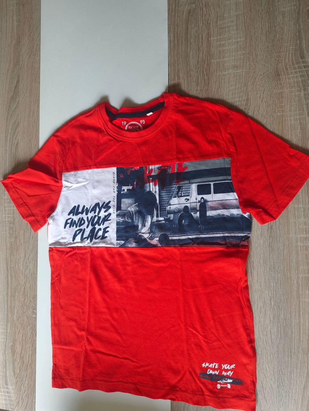 C&A Hemden, T-Shirts & Polos: T-SHIRT – Neu (gemäss Beschreibung) aus Mervelier von ZORHA