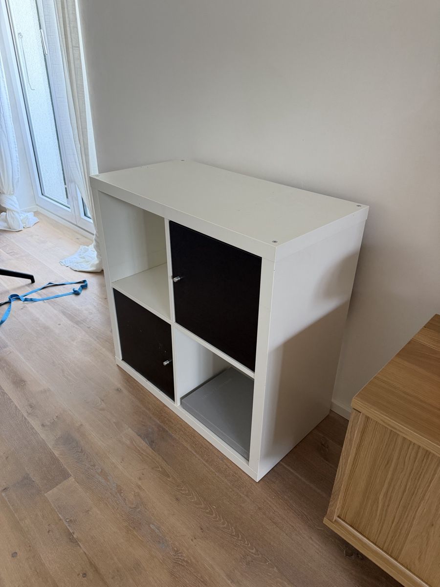 Ikea Scaffali: Quadratisches weisses Ikea Regal – Usato da Kilchberg ZH venduto da medelkunst 3