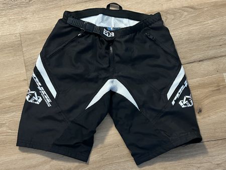 Bikeshorts Royal Racing Grösse M Kids schwarz  TOP
