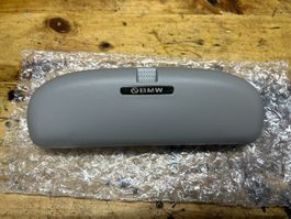 BMW Sonnenbrillenhalter Grau - Neu