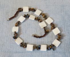 Kette Perlmutt/Tigerauge