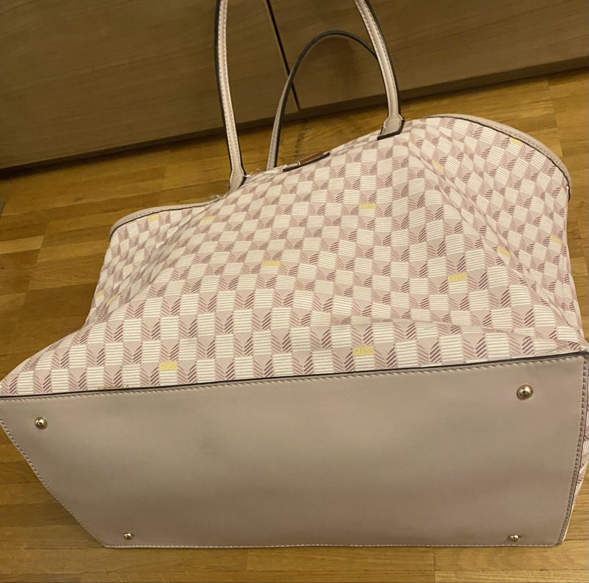 Guess Borse da donna: Guess Tasche – Usato da Kaiseraugst venduto da RJ03 4