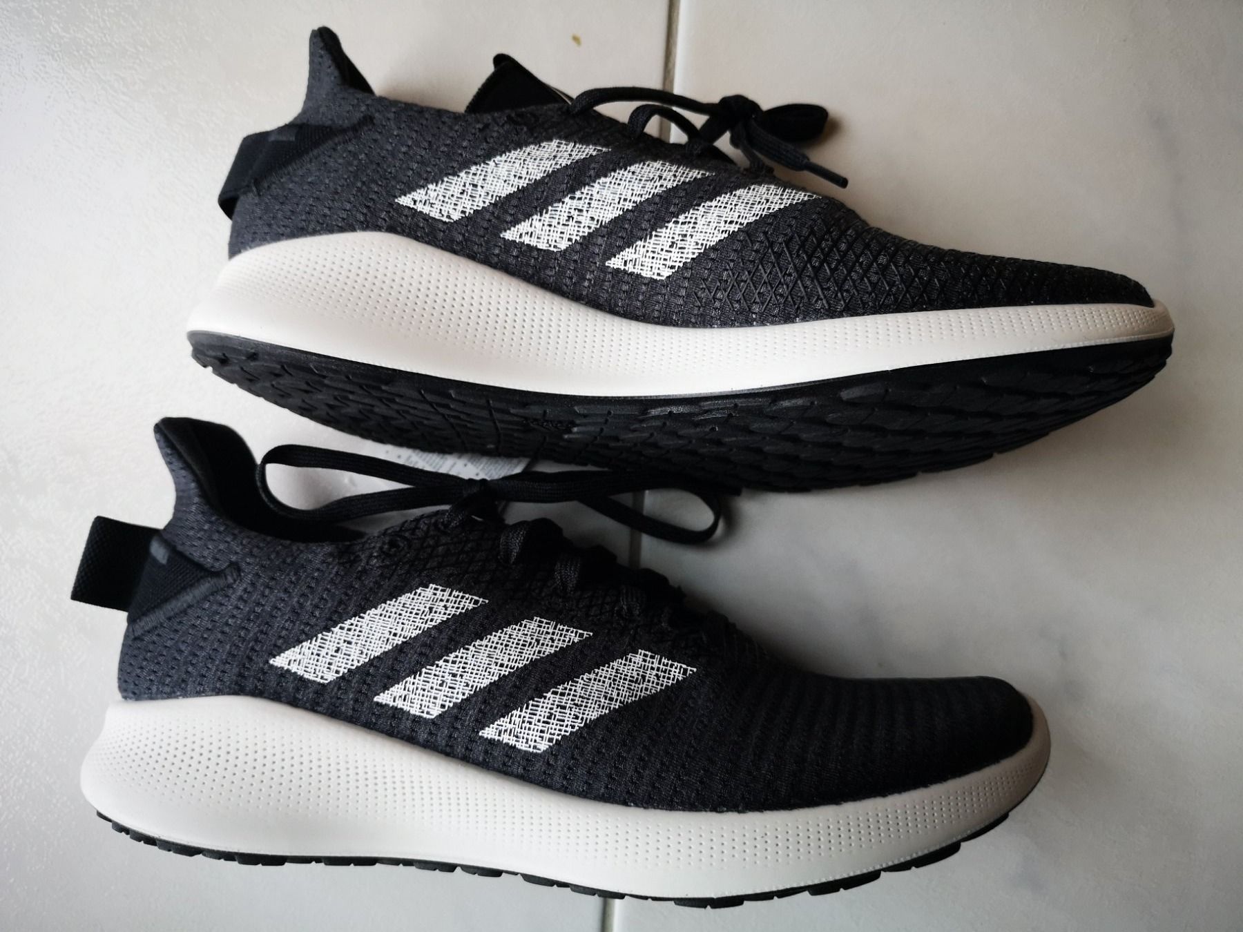 Adidas Scarpe da donna: NEUE Adidas Runningschuhe Gr. 40 2/3 – Nuovo e nell'imballaggio originale da Arth venduto da Africa44