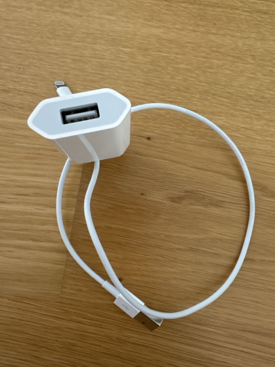 Apple Cavi: Original Apple Lightning auf USB Kabel inkl. Adapter – Usato da Schaffhausen venduto da Alexli87 2