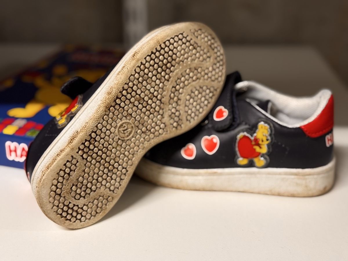 Scarpe per ragazzi: Sneakers Gr. 24 mit HARIBO Motiv! – Usato da Oberbuchsiten venduto da Biene-26 2