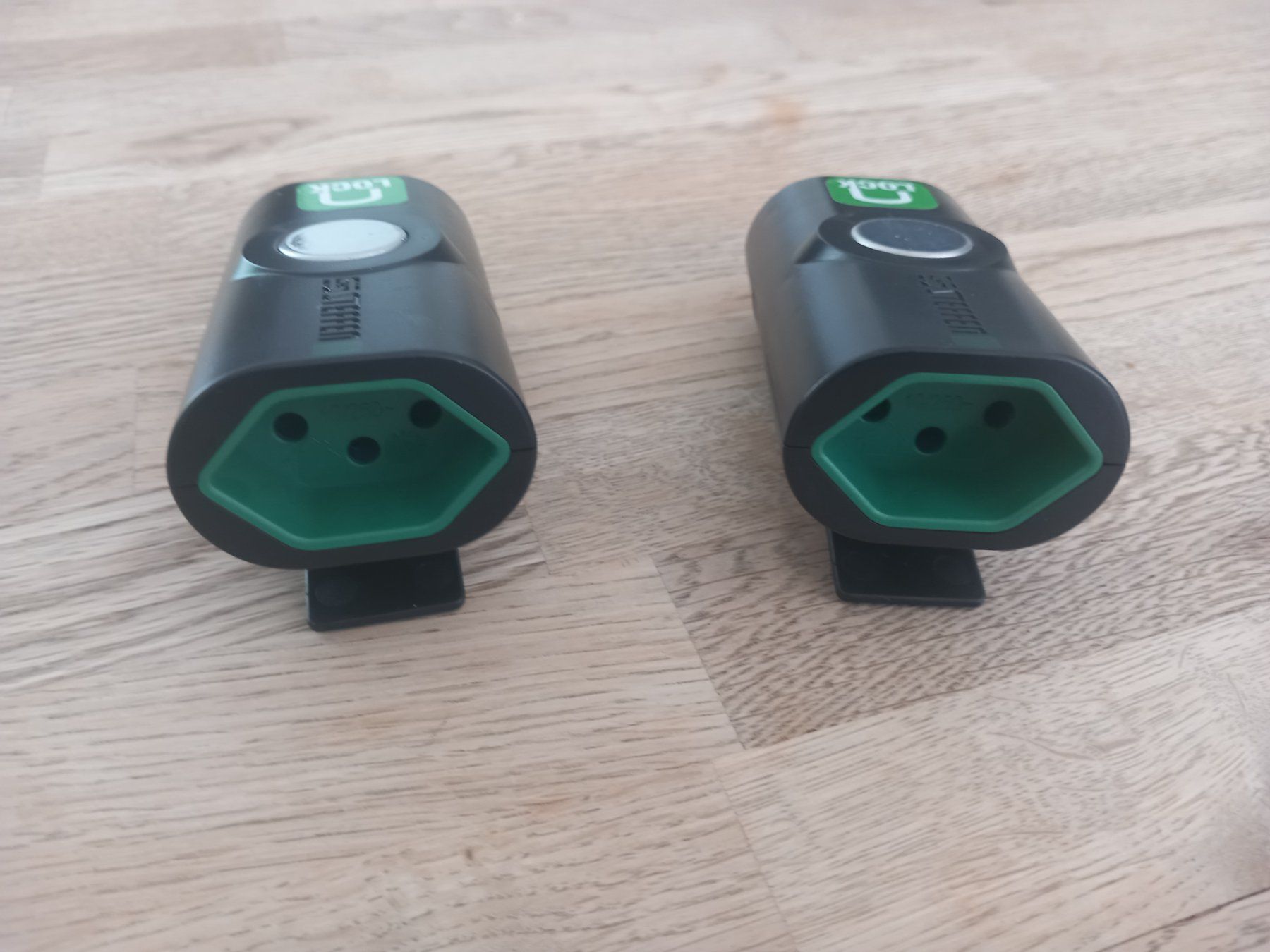 Spine: Kupplung magnetisch und mit Klipp 2er Set – Nuovo e nell'imballaggio originale da Thun venduto da Beroshop