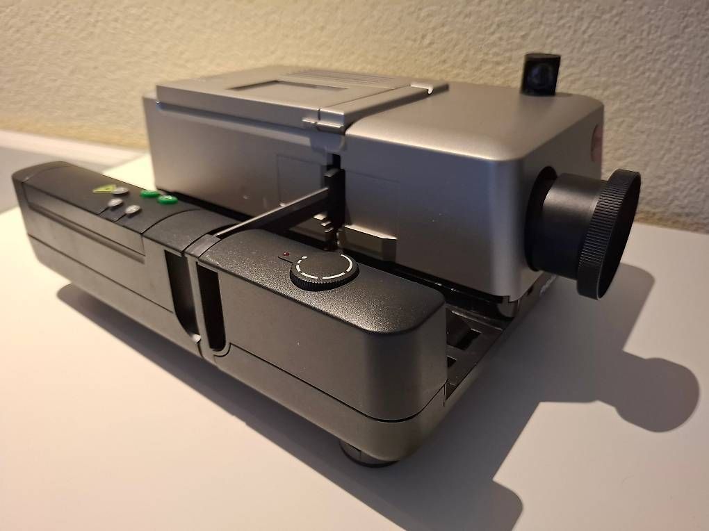 Leica Heimkino: DIA-Projektor – Gebraucht aus Schwarzenburg von Gantrischpark 1