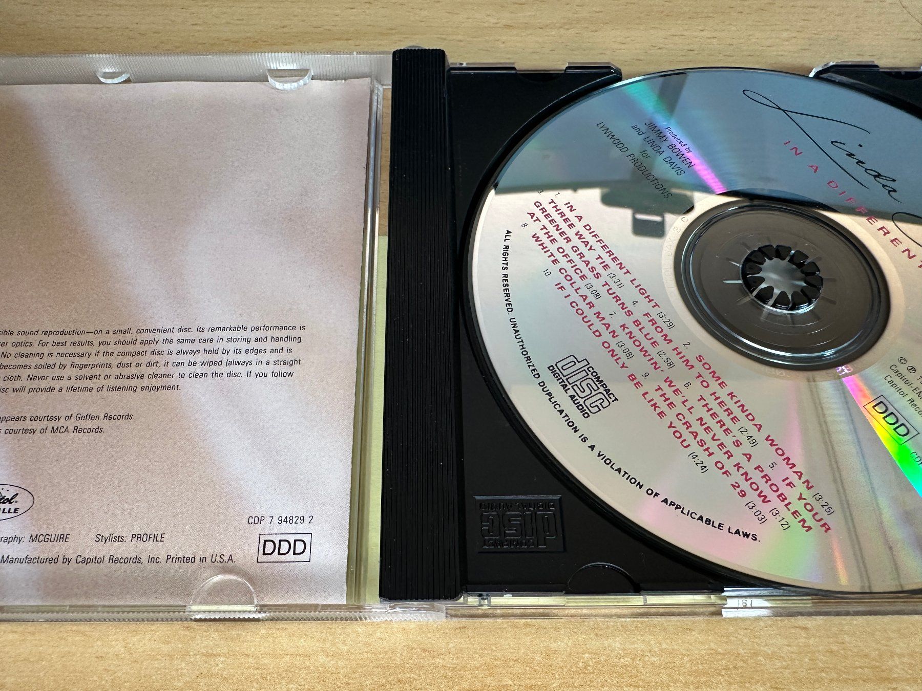 CD: Linda Davis – In A Different Light – Usato da Rikon im Tösstal venduto da Alpenmutz 2