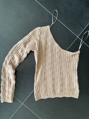 Enzoria Oberteil Beige, One Shoulder, Gr.S