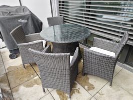 Gartentisch mit 4 Stühlen der Marke Shine