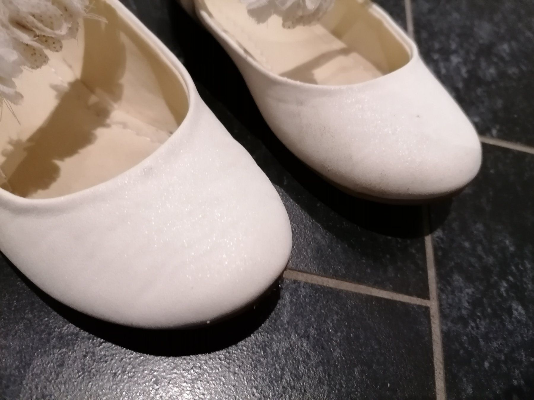 Scarpe per ragazze: Ballerinas Weiss Gr. 30 – Usato da Büttikon AG venduto da Amineah 1