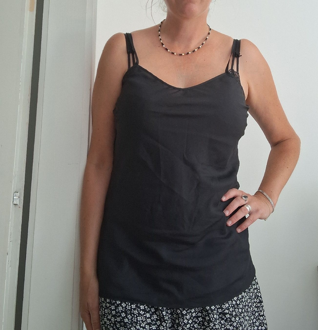 Michael Kors Tops: Michael Kors Silk Black Top – Neuf (Voir description) à Wil SG par tre_g2l7 2