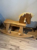 Schaukelpferd aus Massivholz