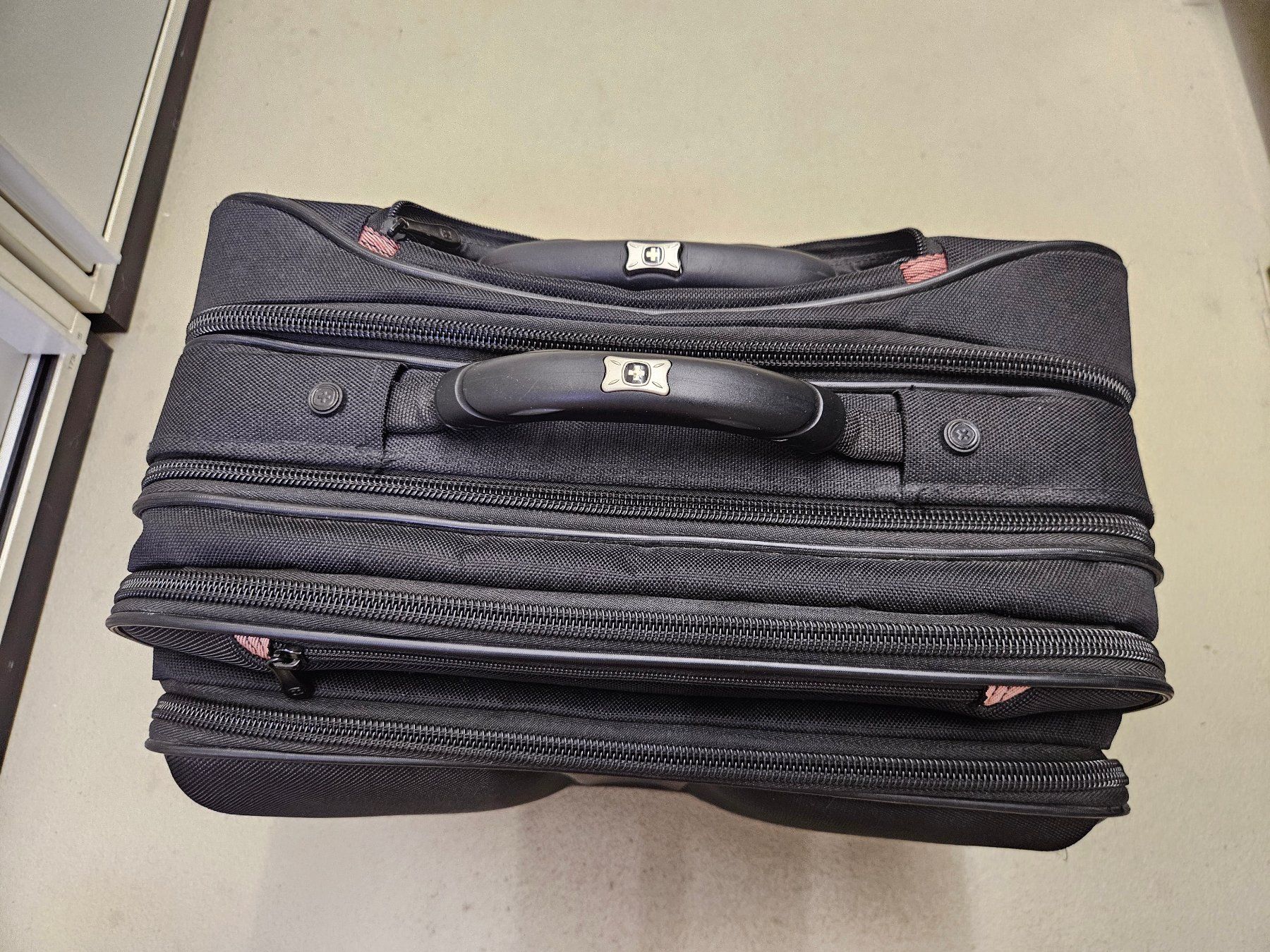 Valigie & Borse: Aktenkoffer – Usato da Rotkreuz venduto da pic_sq5j