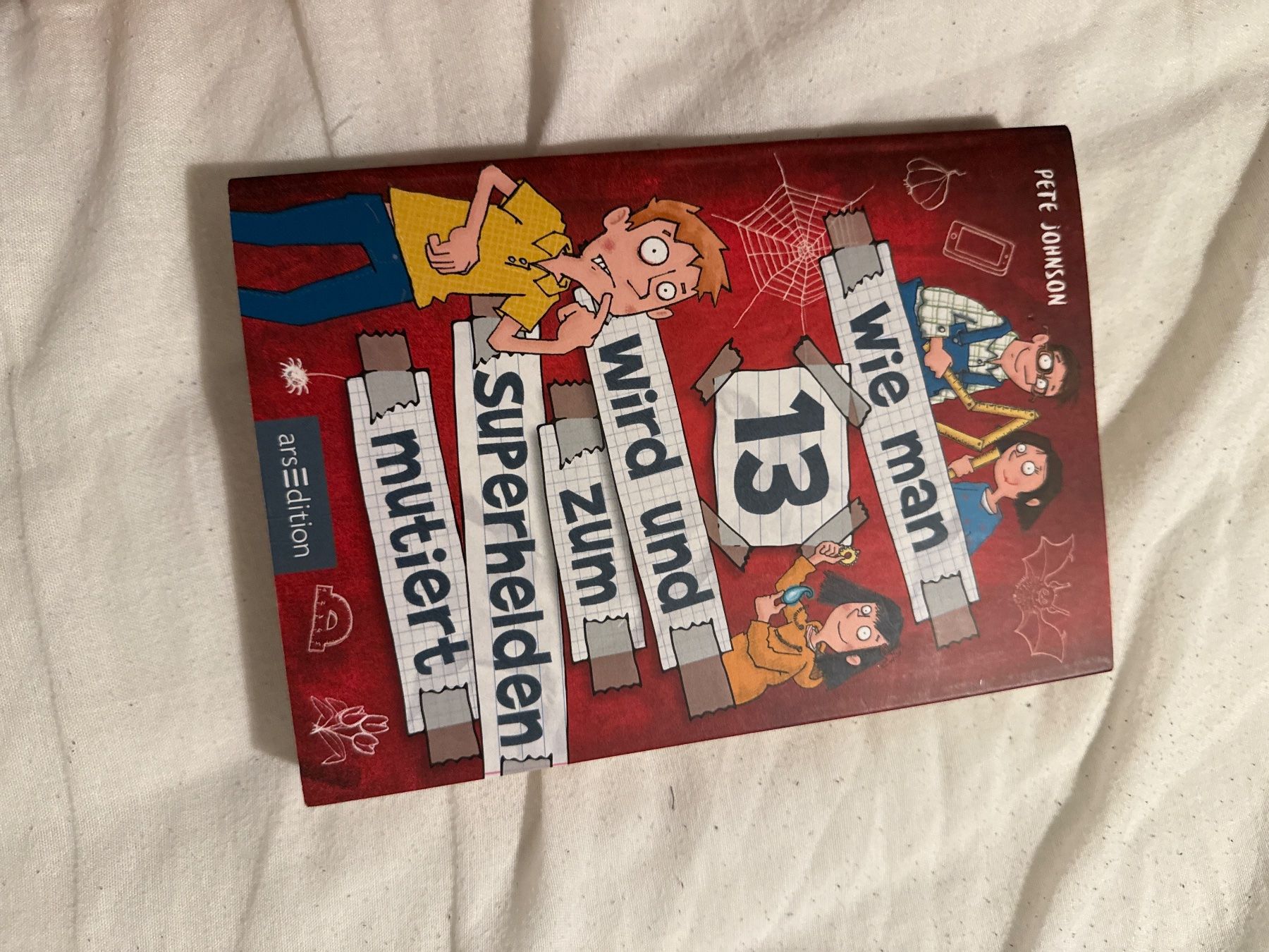 Libri: Wie man 13 wird und zum Superhelden mutiert – Usato da Zürich venduto da trhaje