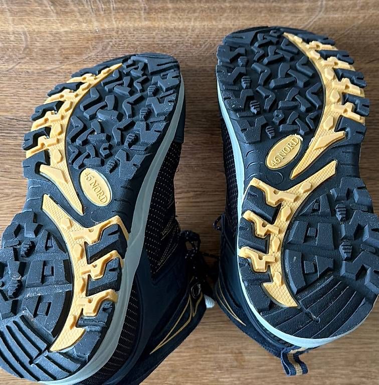 Scarpe per ragazzi: Wanderschuh 46 Nord Leder Blau Gr. 35 – Usato da Zürich venduto da MissSmurfette 4