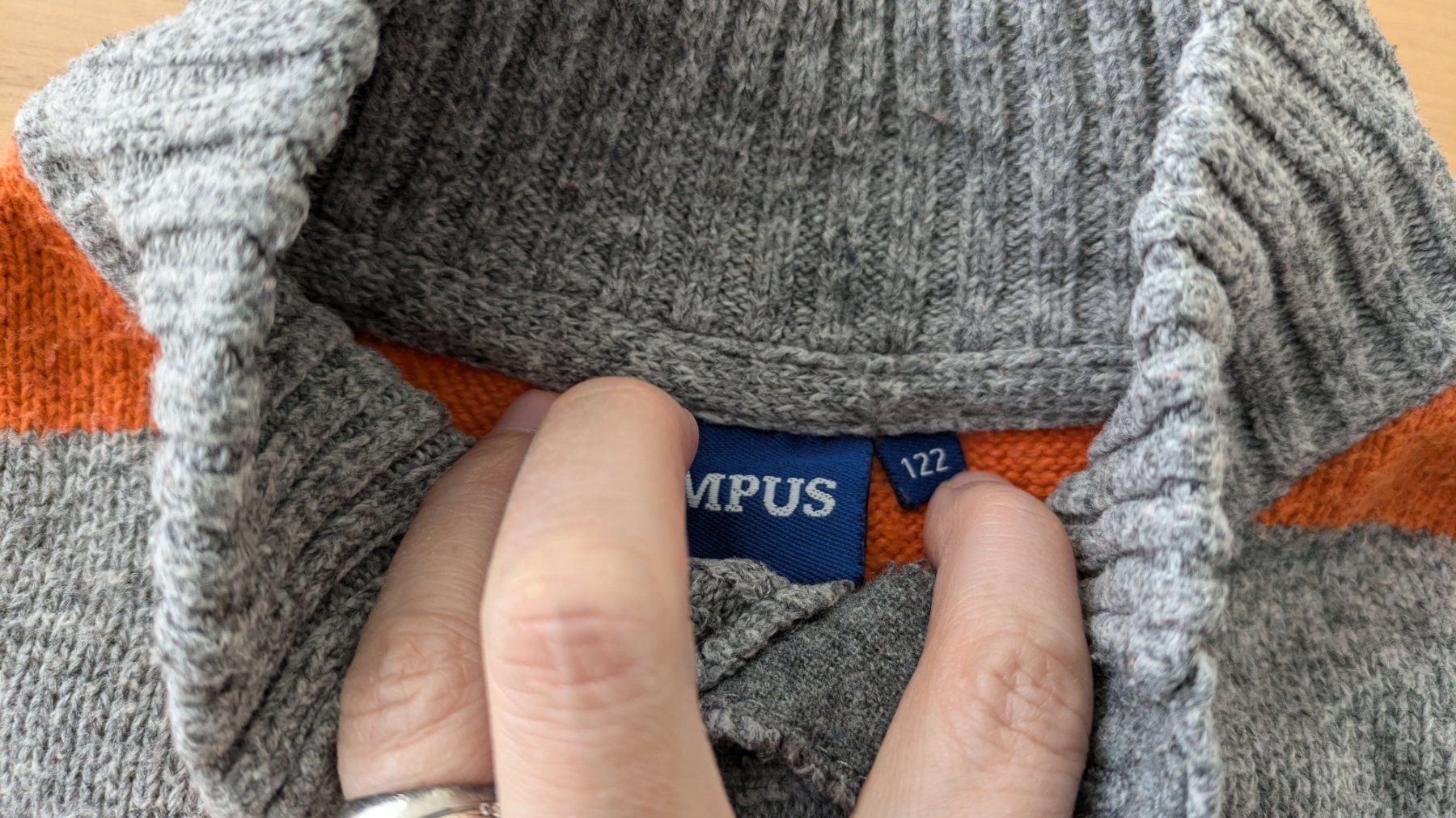Maglioni & Felpe: Schöner warmer Pullover - Campus - gestreift - (122) – Usato da Staufen venduto da Fleby84 2