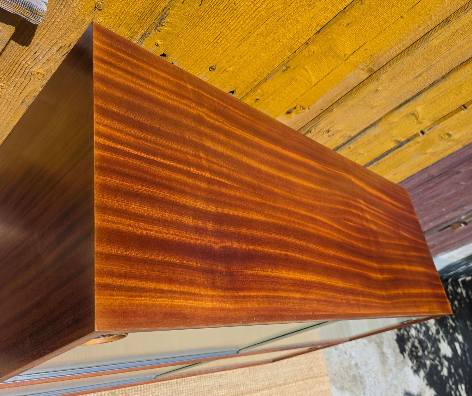 Thut Kommoden: Kurt Thut   Sideboard "Schiebetürkorpus 943" – Gebraucht aus Haslen AI von Vintagelix 7