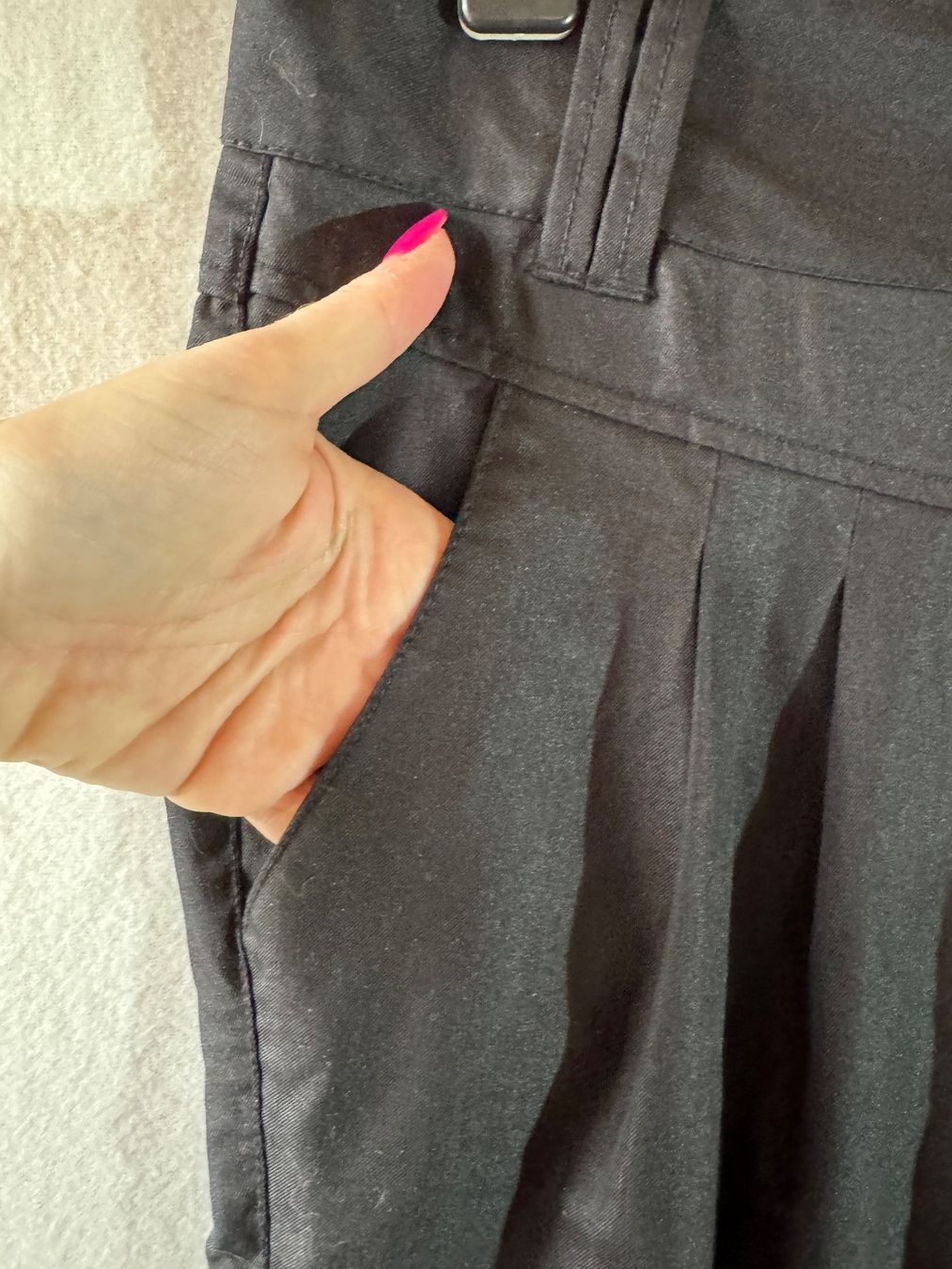 Only Pantaloni: Schwarze Only Hose Gr. 38 – Usato da Grosswangen venduto da second_hand_dress 1