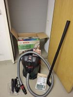 BOSCH AdvancedVac 20 Nass-Trockensauger mit Zubehör