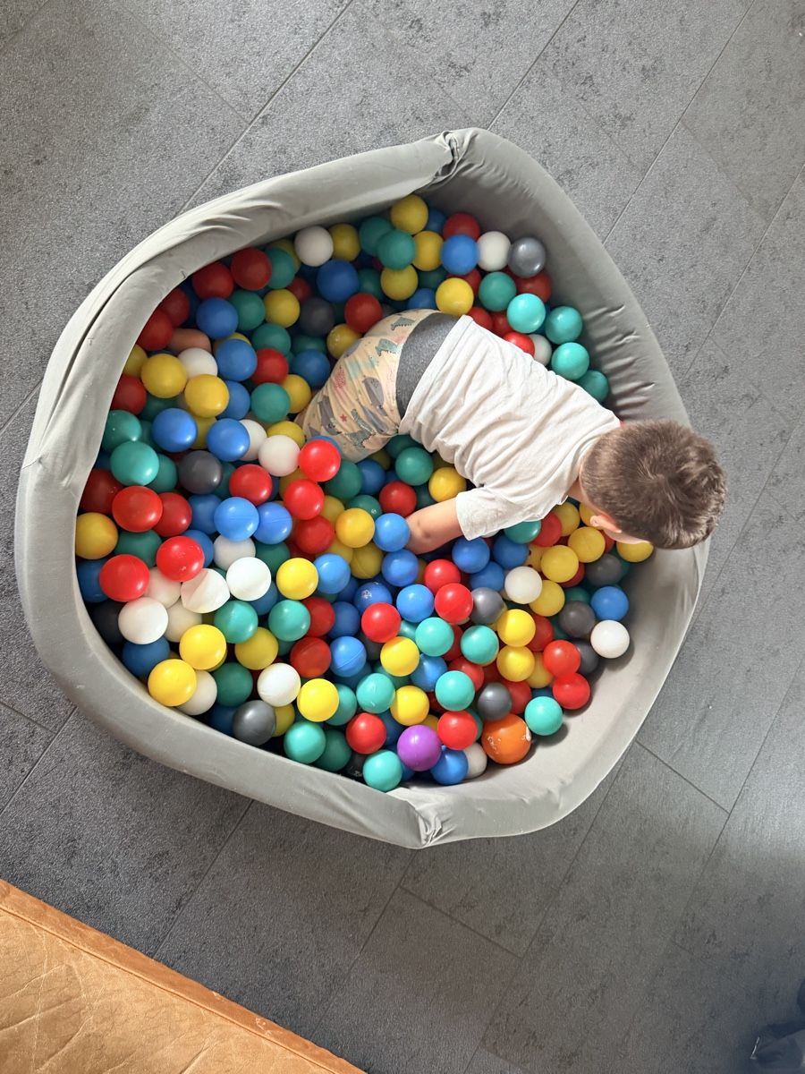 Jouets: Bällebad – D'occasion à Liebefeld par Loleb