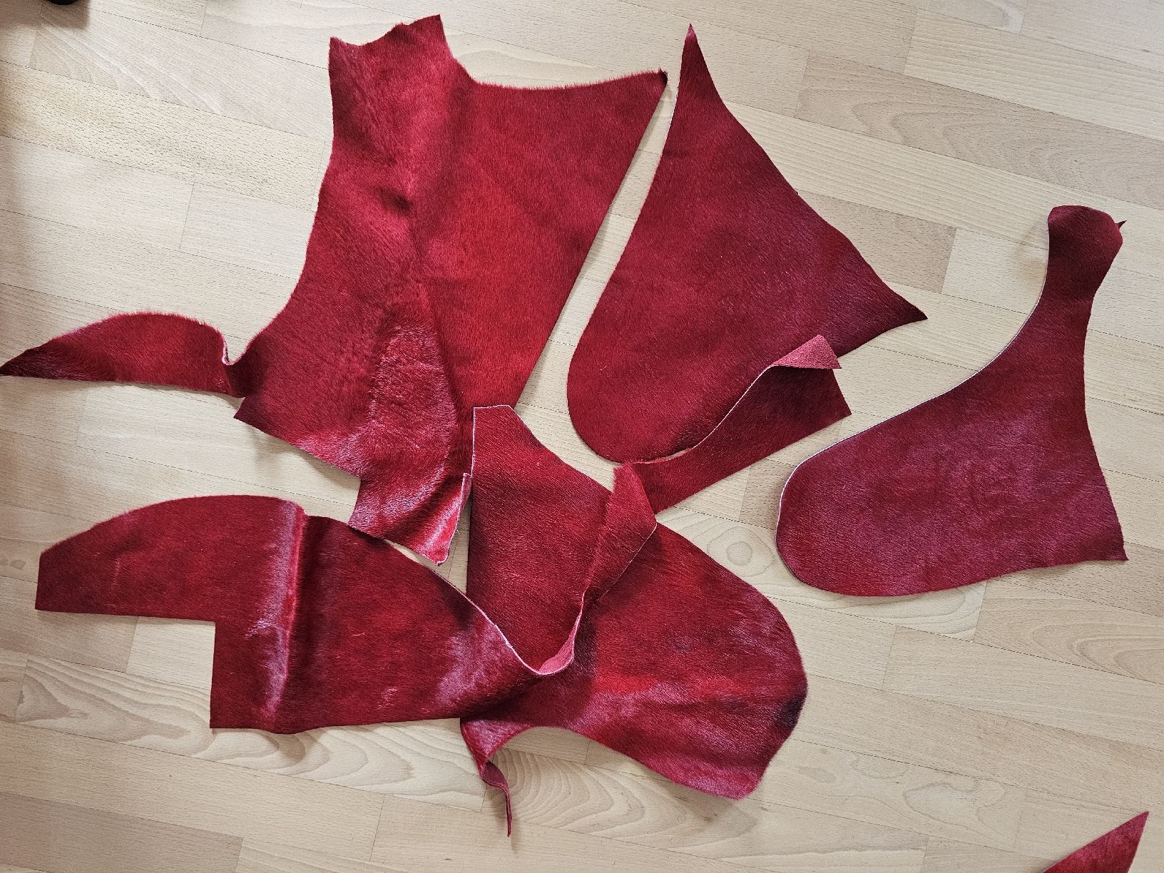 Kit bricolage: Kuhfell Resten rot – Usato da Zürich venduto da flogax193 1