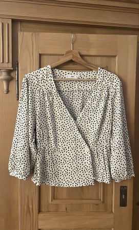 Mango Bluse 100% Viskose Gr. M 