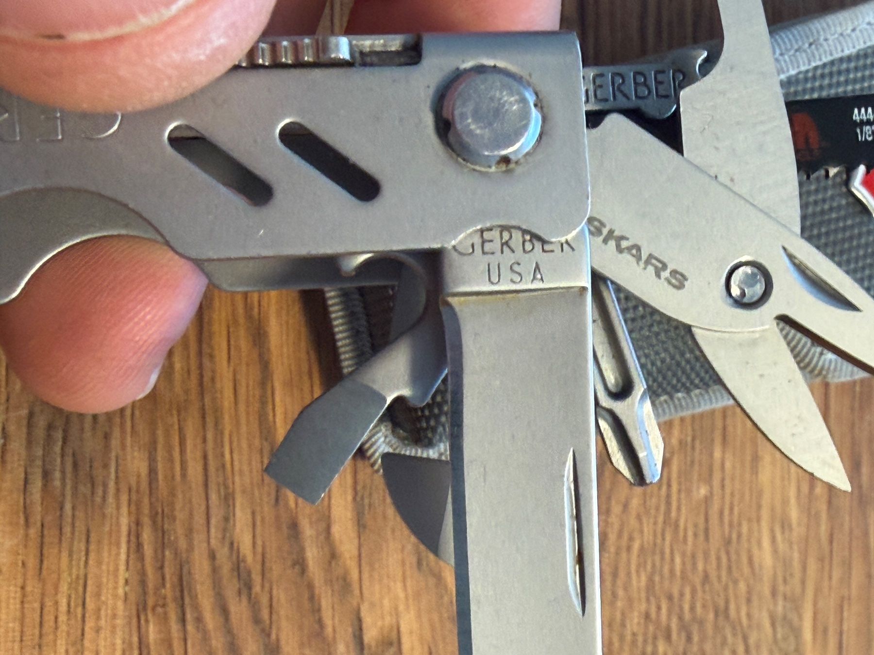 Gerber Coltelli tascabile: Gerber Mini Tool Lampe Schweizer Taschenmesser Multitool ... – Usato da Niederhasli venduto da swissbrocki 5