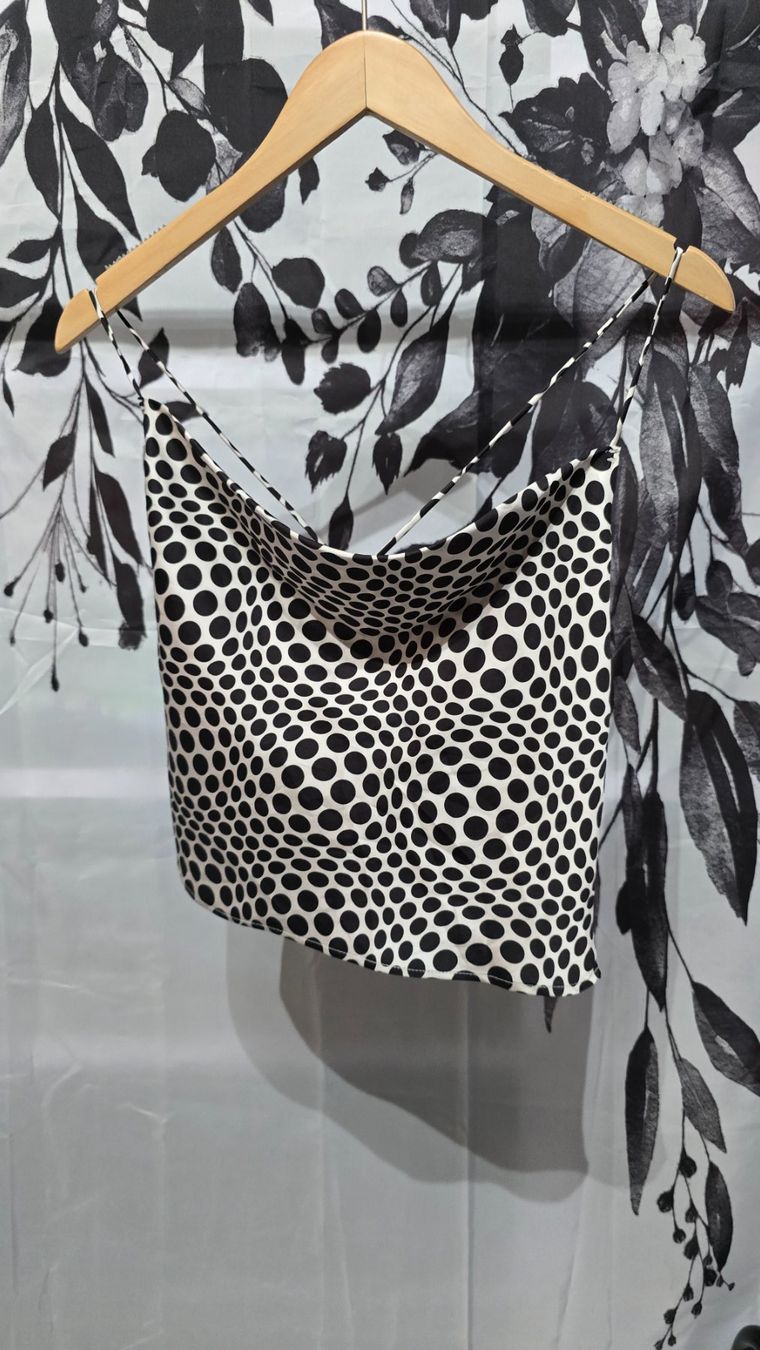 Tops: MONKL Satin Top - XXS - Wasserfall-Ausschnitt – Gebraucht aus Thalwil von VitaMini