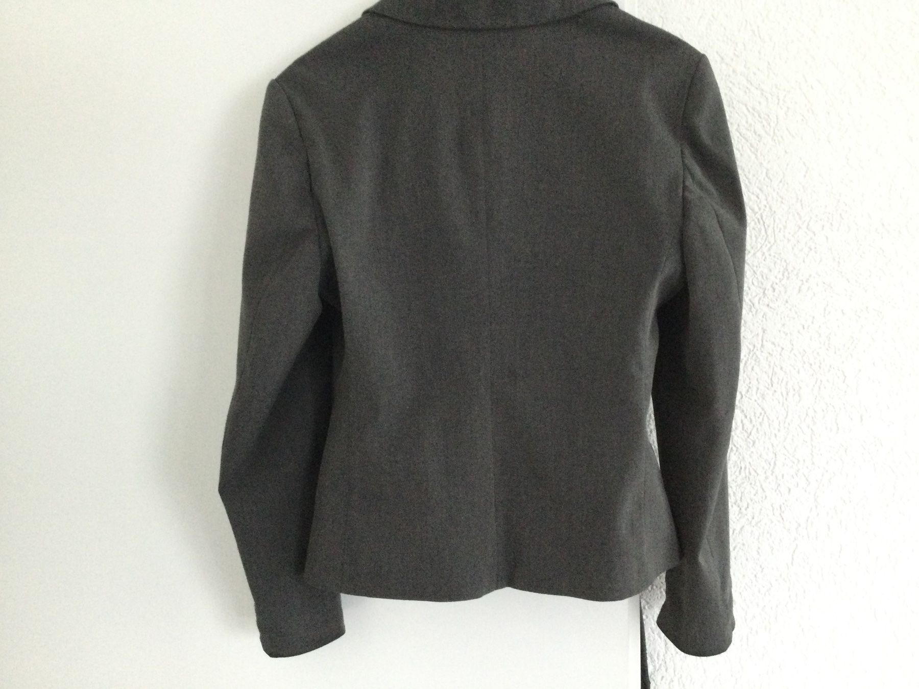 Completi & Tailleur: Eleganter Blazer, Taupe Grösse 36 – Usato da Baar venduto da negombo 3