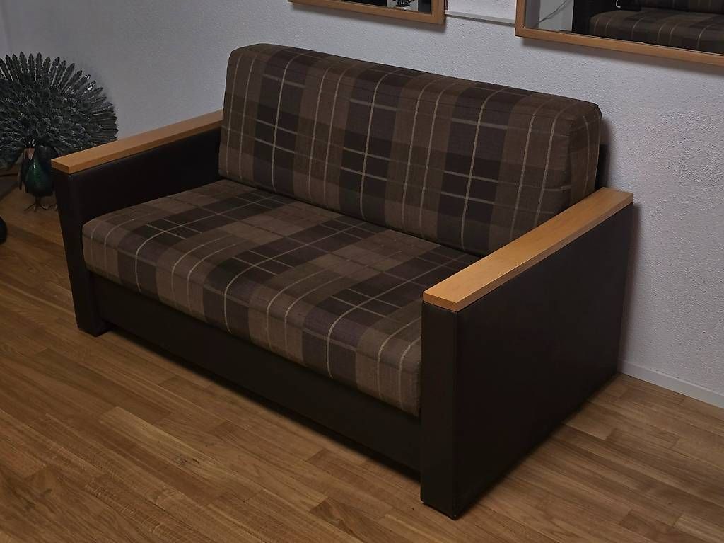 Sofas: 2-Sitzer Sofa zu verschenken  gut erhalten – Gebraucht aus Schaffhausen von Fabian.Leu 2