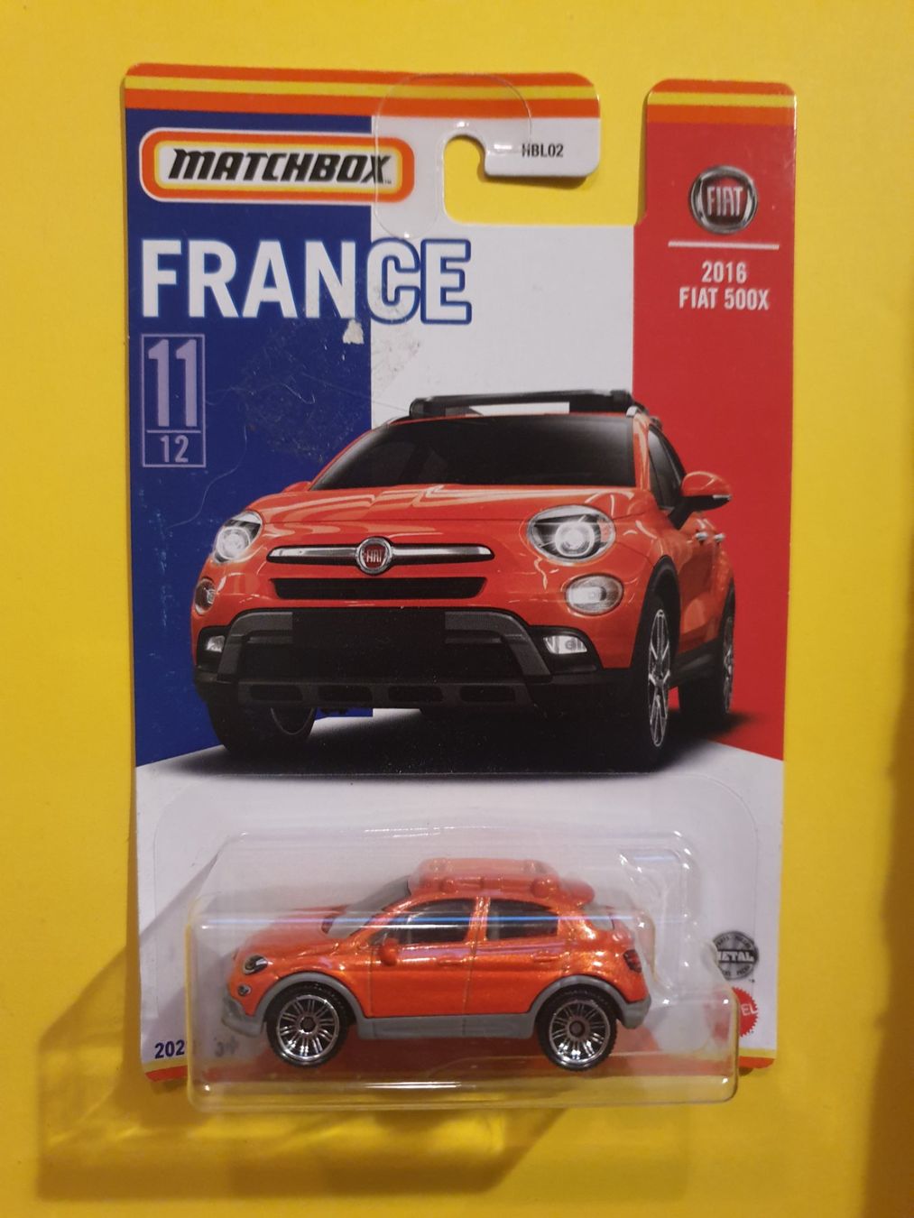 Matchbox Modellini d'auto: 2 x Matchbox 2016 FIAT 500X – Nuovo e nell'imballaggio originale da Oftringen venduto da Rotor 4