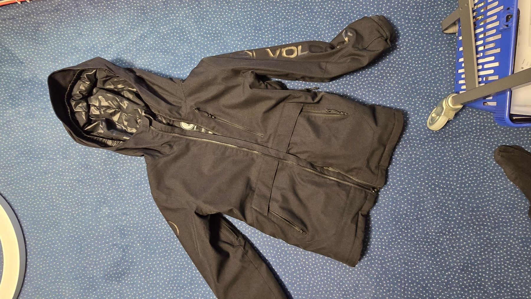 Volcom Giacche & Cappotti: Top Snowboardjacke von Volcom M – Usato da Meggen venduto da Mcgiver_1