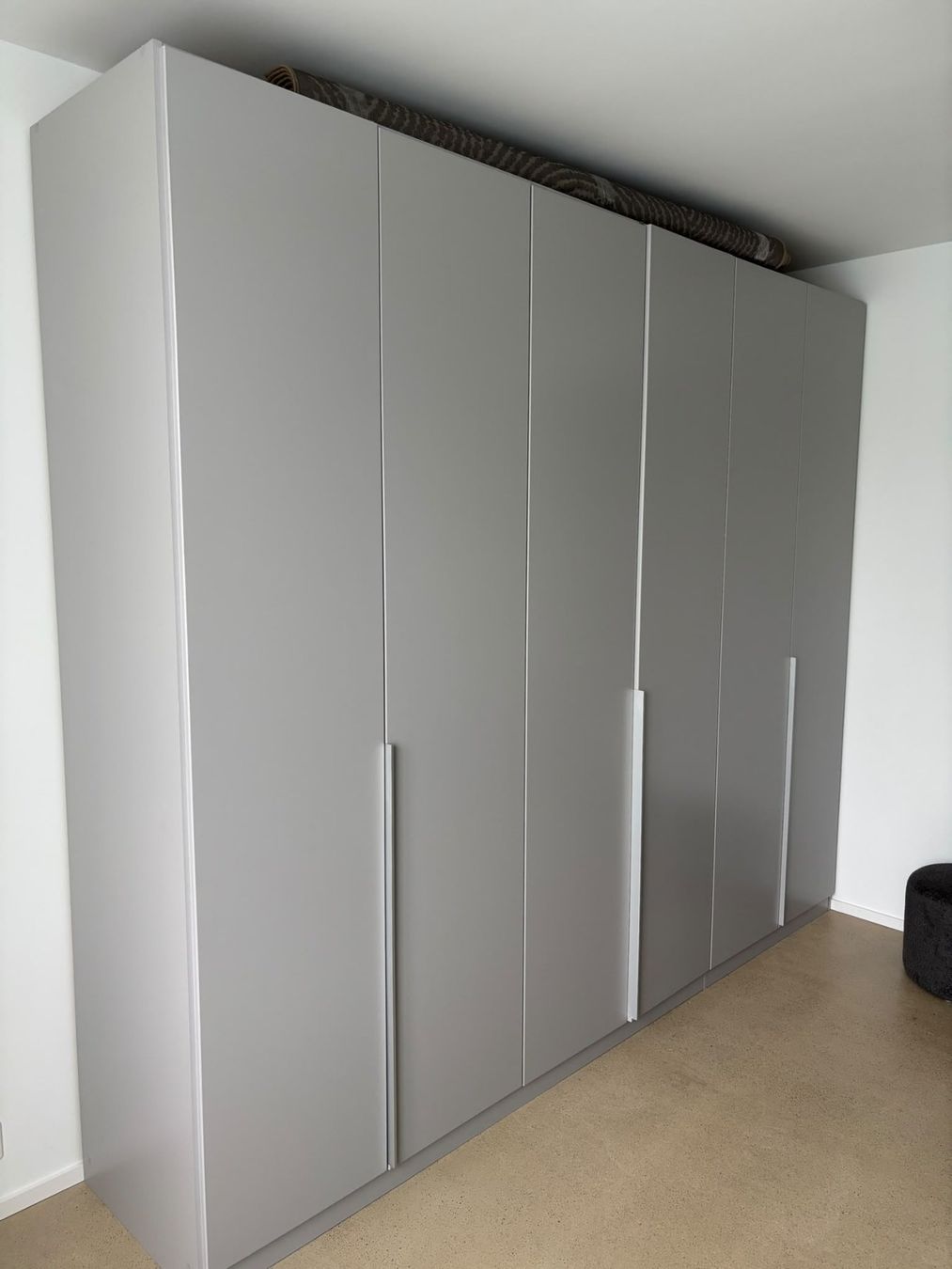 Schränke: Kleiderschrank – Gebraucht aus Oftringen von mic_29y6 1