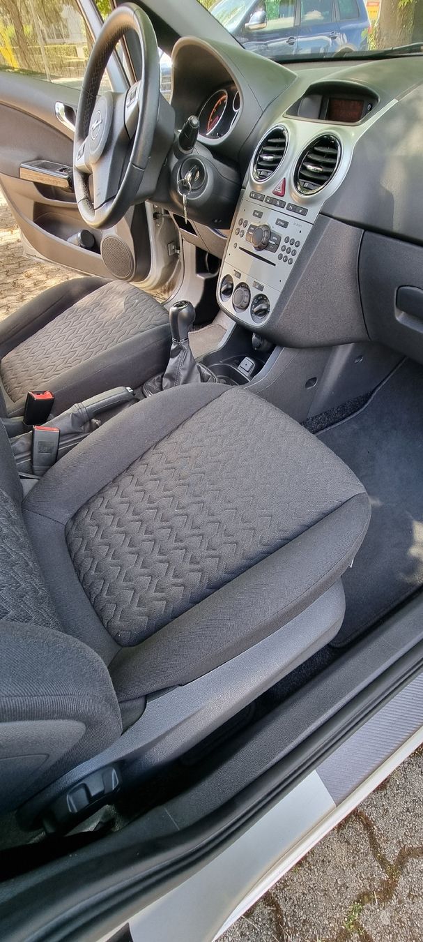 Opel Automobili: Opel Corsa 1,4 TP Drive – Usato da Frauenfeld venduto da Bleeddragon 2