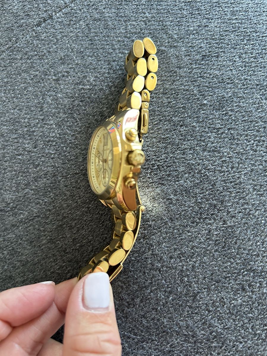 Michael Kors Montres: Montre Michael Kors dorée  – D'occasion à Gorgier par hcaroline4 5