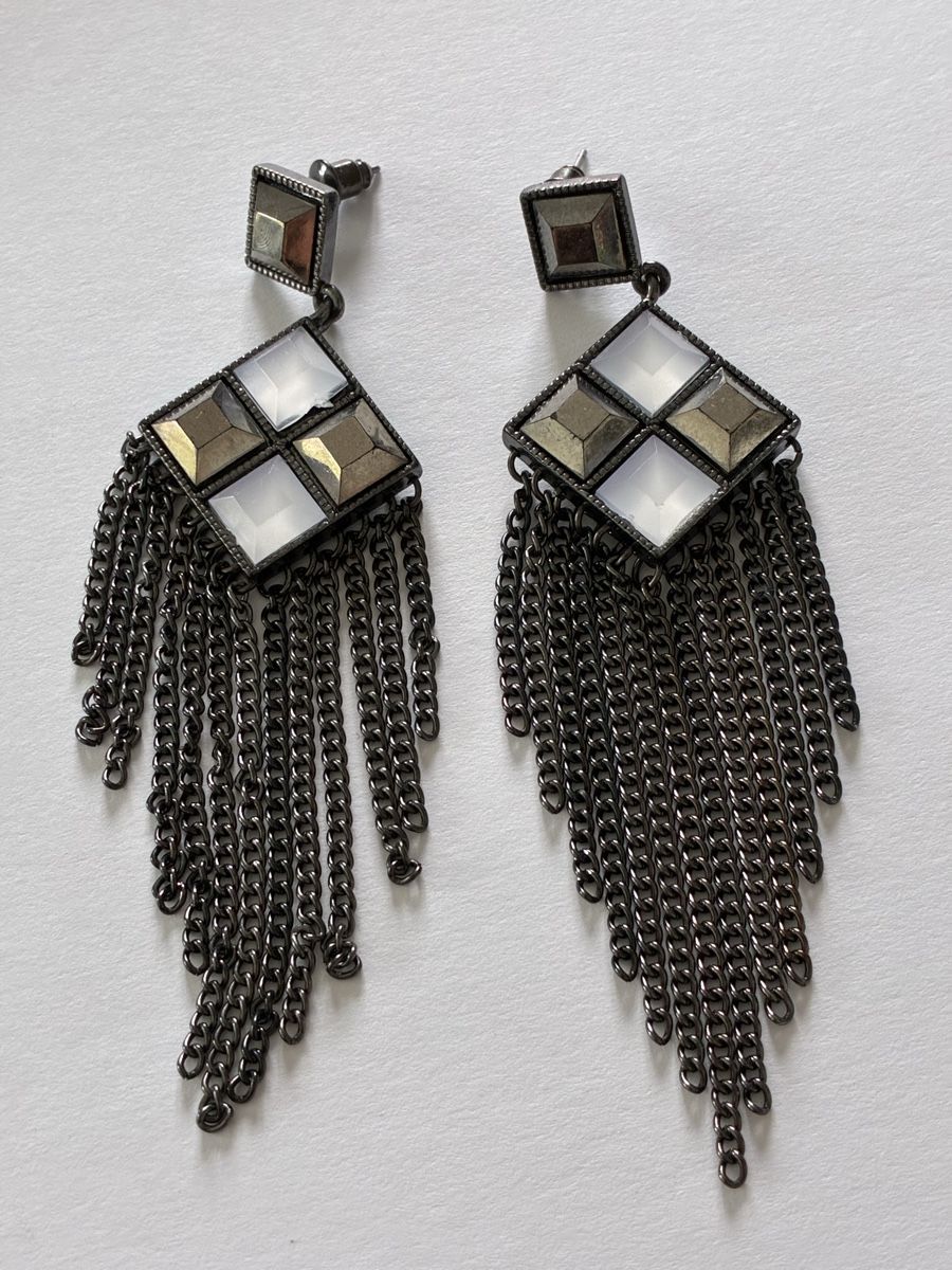 Ohrringe & -stecker: Dangle Earrings Geometric Chain Design Like New – Gebraucht aus Basel von cat_sq5m 1