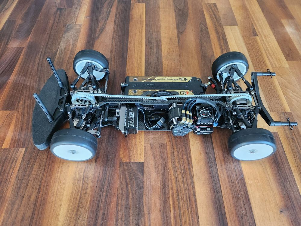 AWESOMATIX A800MMX 用 アルミシャーシ AWESOMATIX A800MMX 用 アルミシャーシ AWESOMATIX A800 アルミ