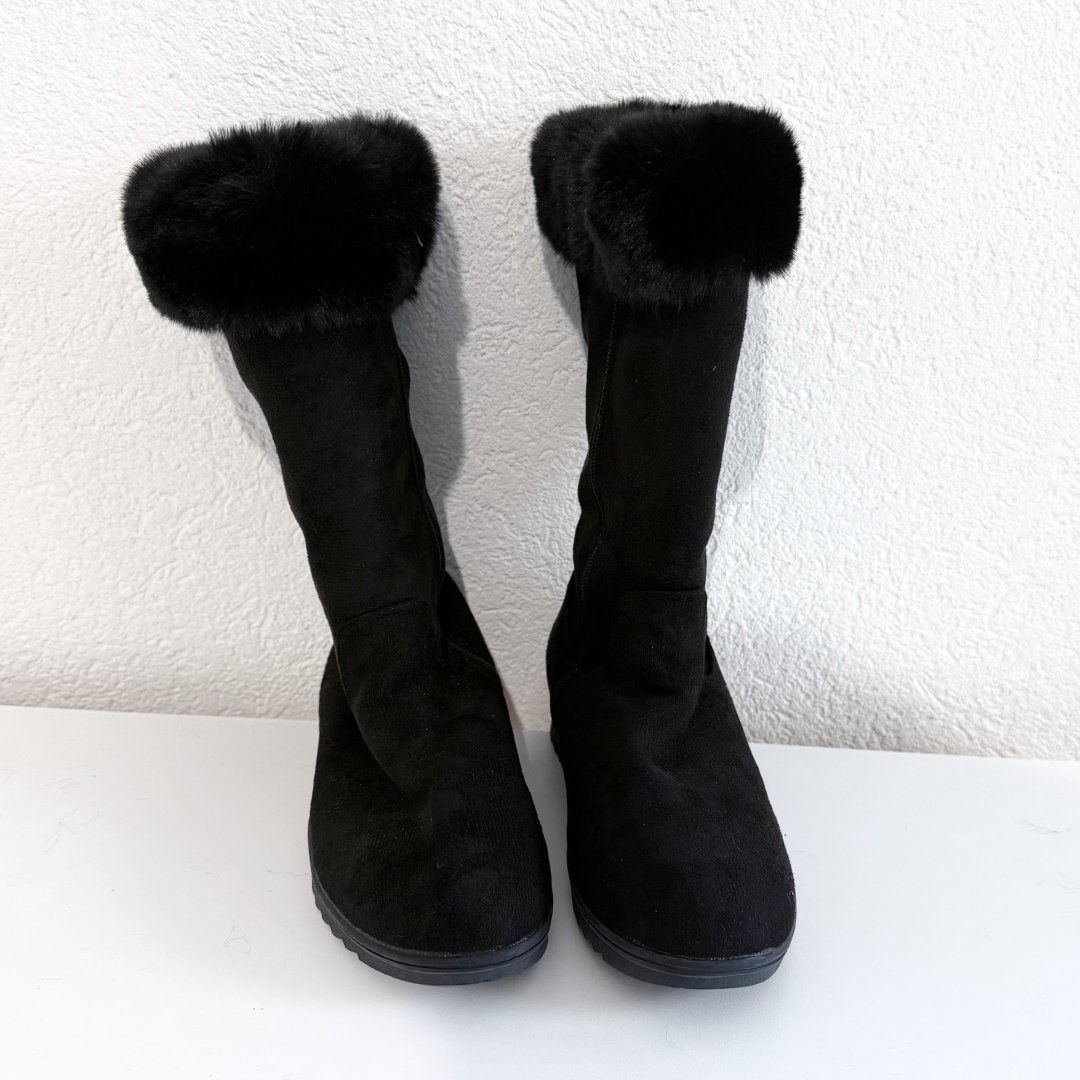 Scarpe da donna: Bottes Noires Fourrées - Taille 40 - NEUF – Nuovo e nell'imballaggio originale da Vevey venduto da secondlifevevey 1