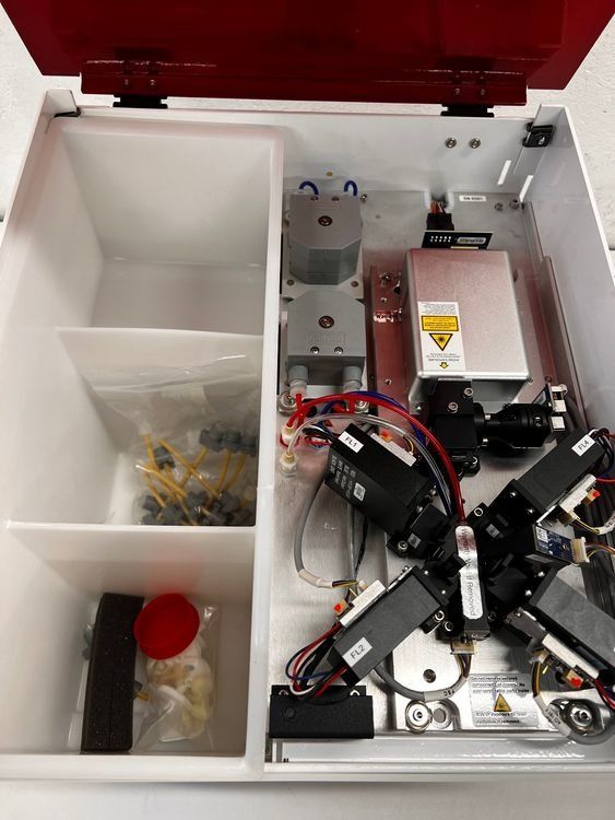 Laborzubehör: BD Accuri™ C6 Plus Flow Cytometer – Gebraucht aus Niederdorf von LeptonAG_Labor 7