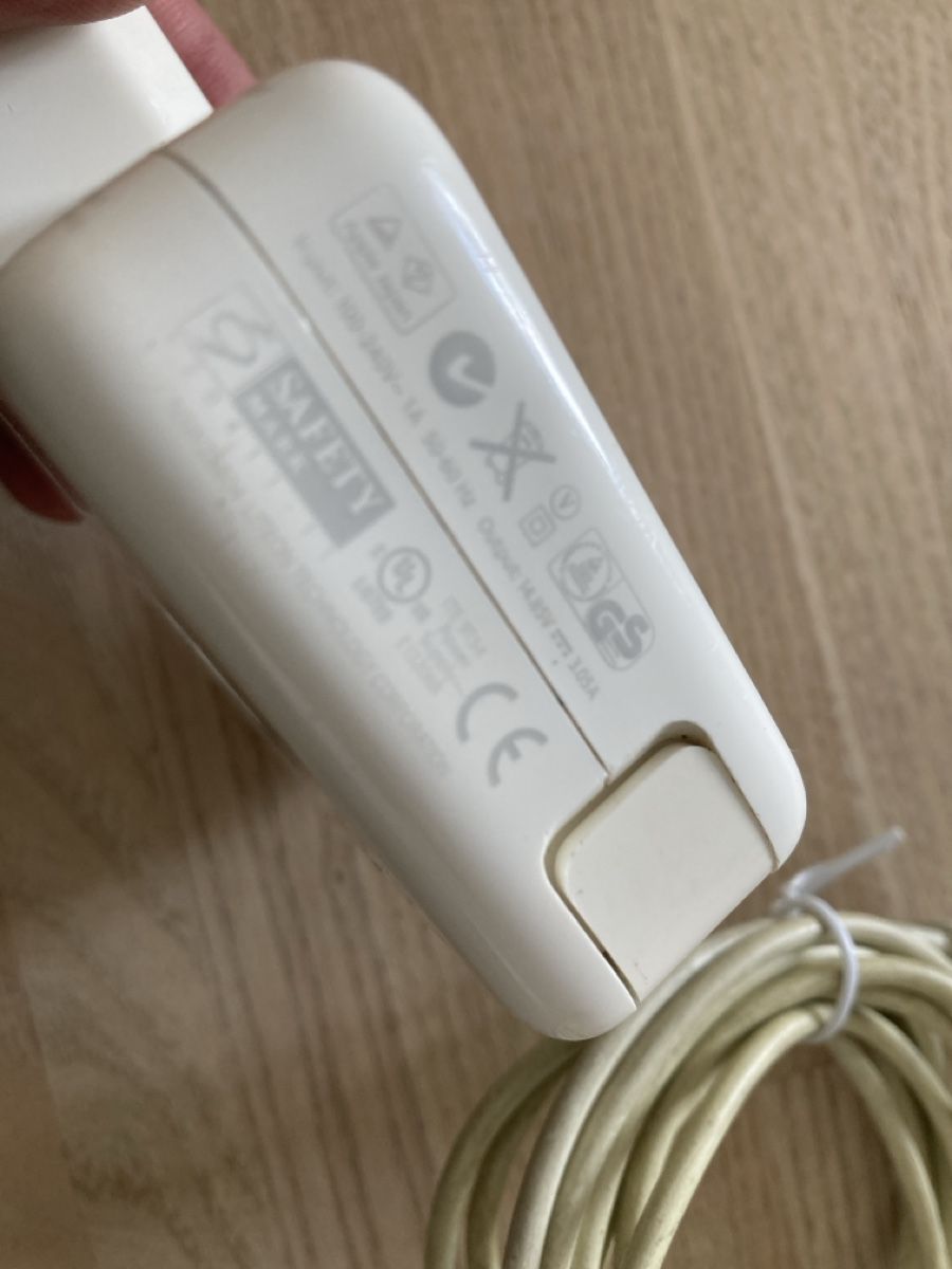 Apple Caricabatterie: Apple MagSafe 2 Power Adapter 45W gebraucht – Usato da Basel venduto da Minim 1
