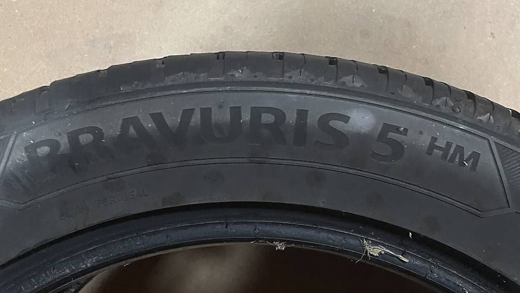 Pneus & Kompletträder: Sommerpneus 255/45 R 18 – Gebraucht aus Wittenbach von Ch00sir 2