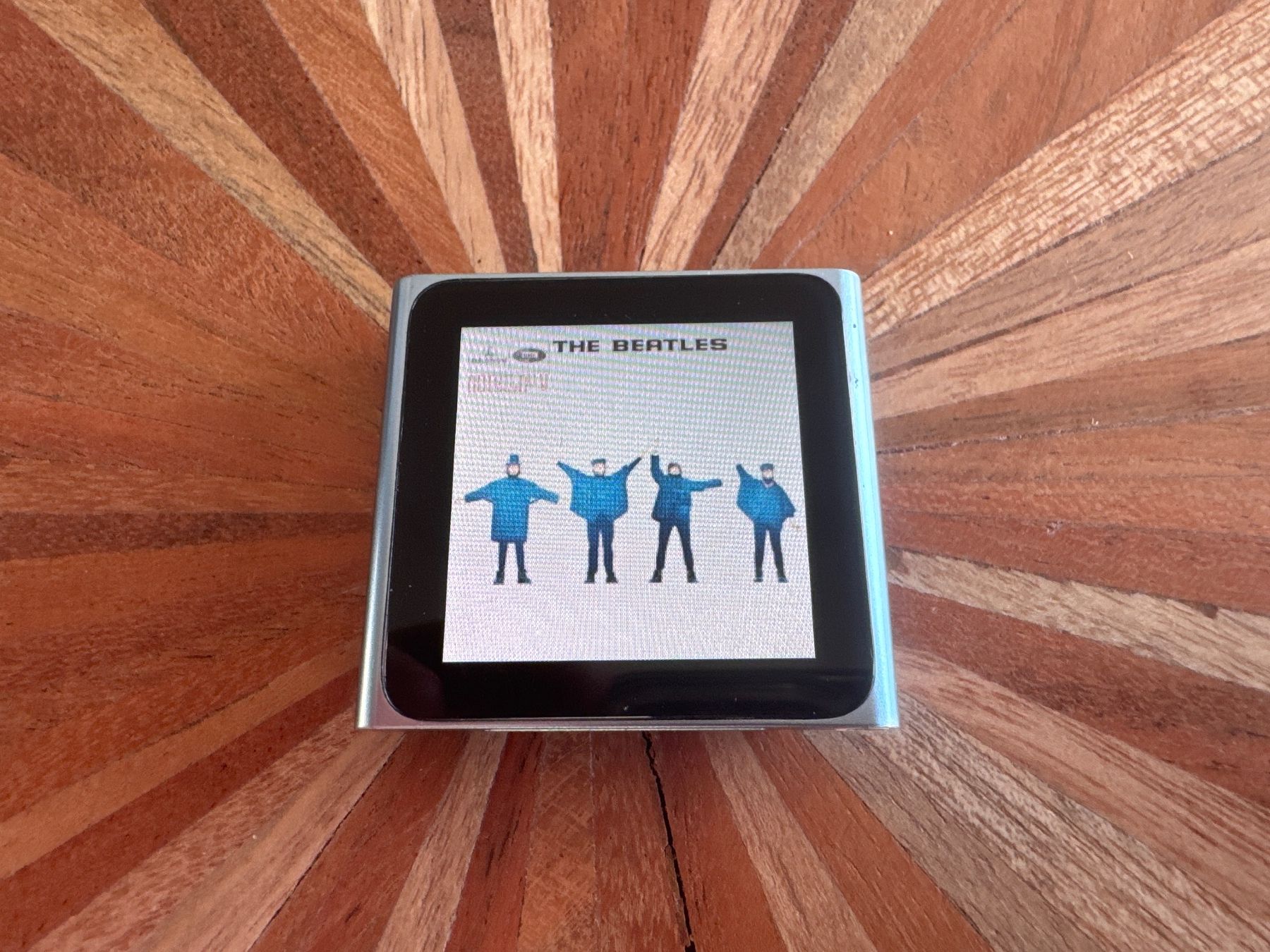 Apple Lecteur media portable: iPod nano 6 Silber 8GB mit Ladekabel – D'occasion à St. Gallen par hae_6rmh