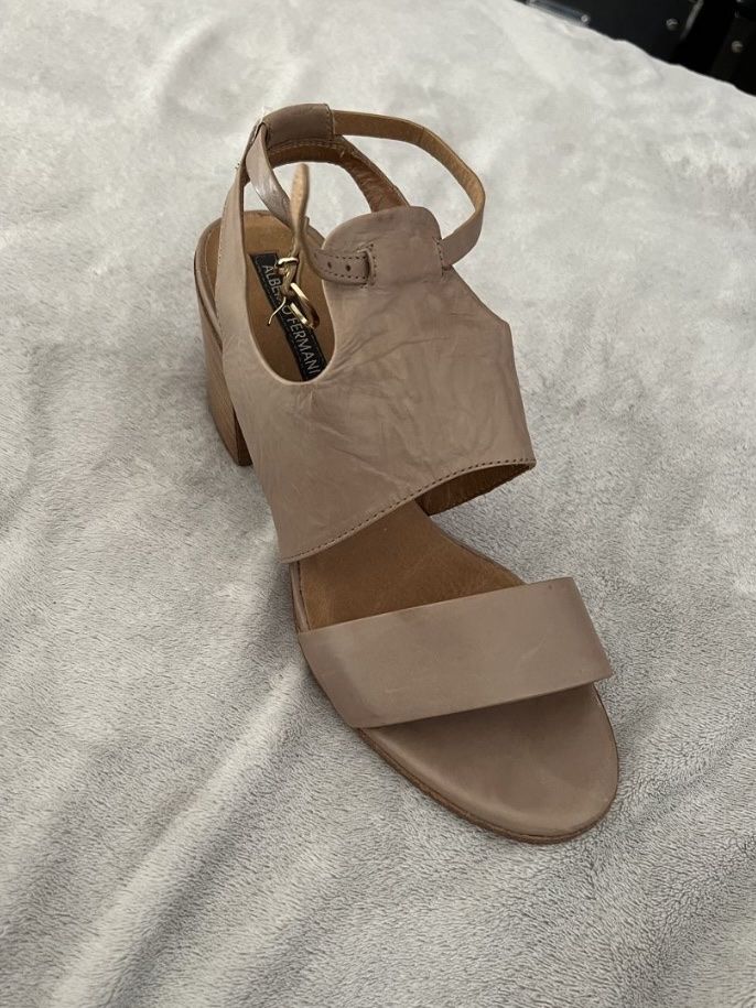 Scarpe da donna: Alberto Fermani Ledersandale Gr. 39 – Usato da Lax venduto da Napili 1