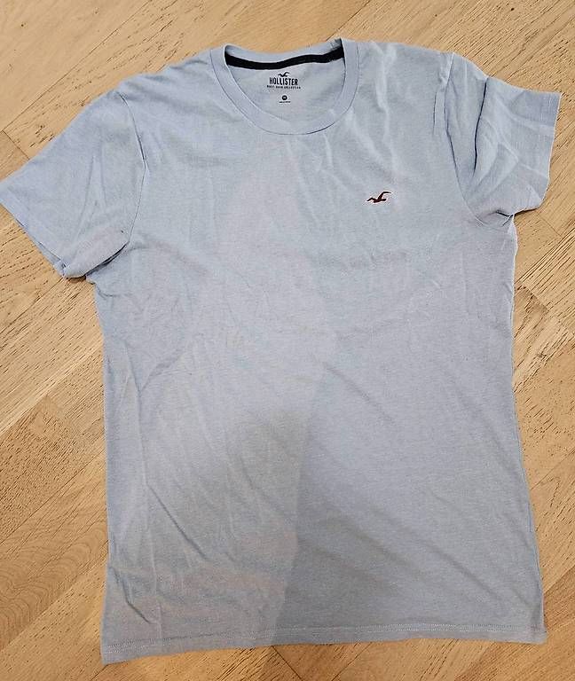 Hollister Lotti di vestiti: Pull et t-shirt Hollister – Usato da Founex venduto da Ana_2412 2